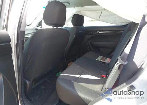 2012 Kia Sorento Lx z USA, uszkodzony, nr VIN 5XYKTCA60CG223660